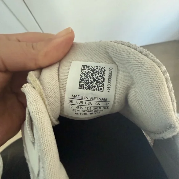 Almost New Saloman Aero Glide 4 Running Mens Sneakers - Picture 8 of 8